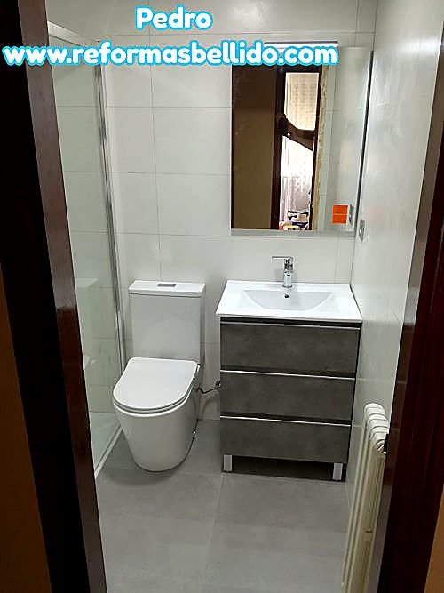 CAMBIO DE BAÃ‘ERA POR PLATO DE DUCHA Y CONJUNTO DE MUEBLE BAÃ‘O CON ESPEJO